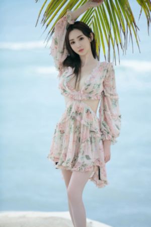 亚洲精品久久久日韩美女图片_超清免费观看超清
