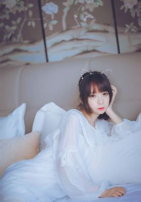 在车子颠簸中进了老师的身体视频_BD韩语免费高清观看